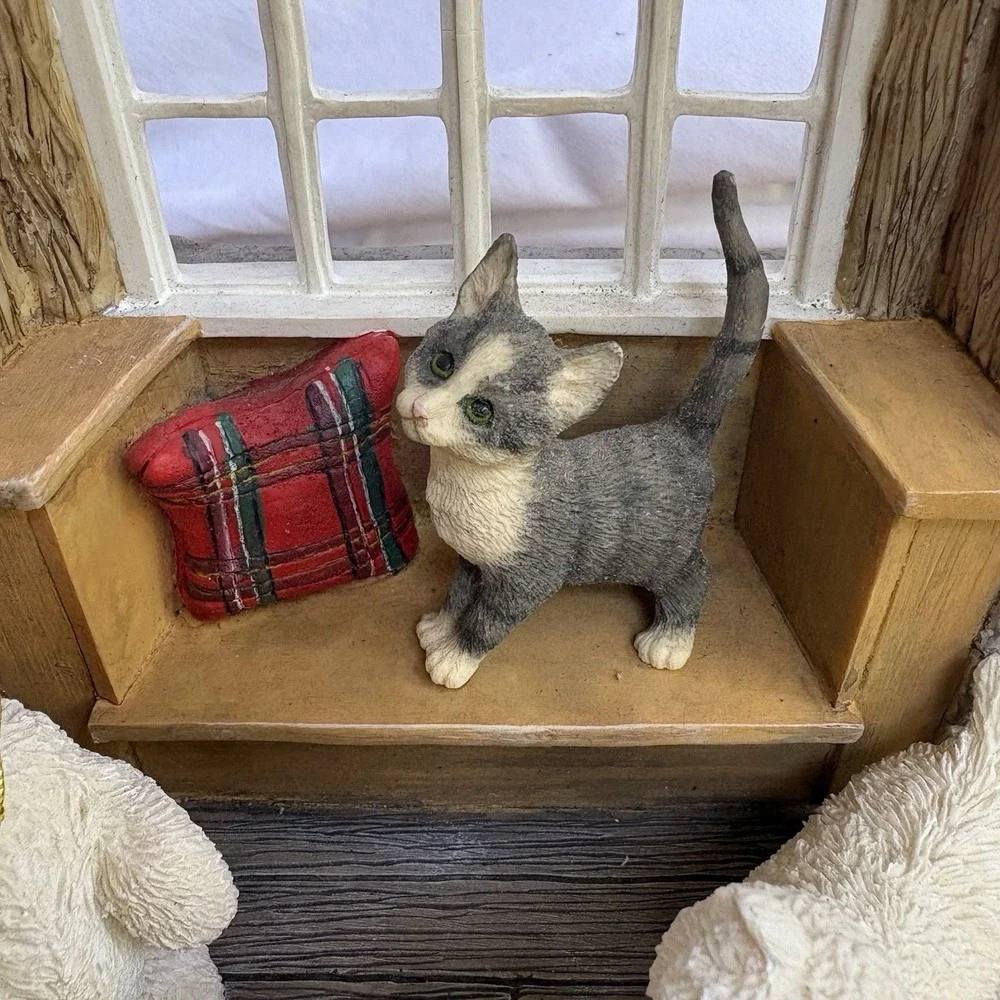 Leonardo Collection Westie Dogs Gray Kitten Figurine No Place Like Home 1998